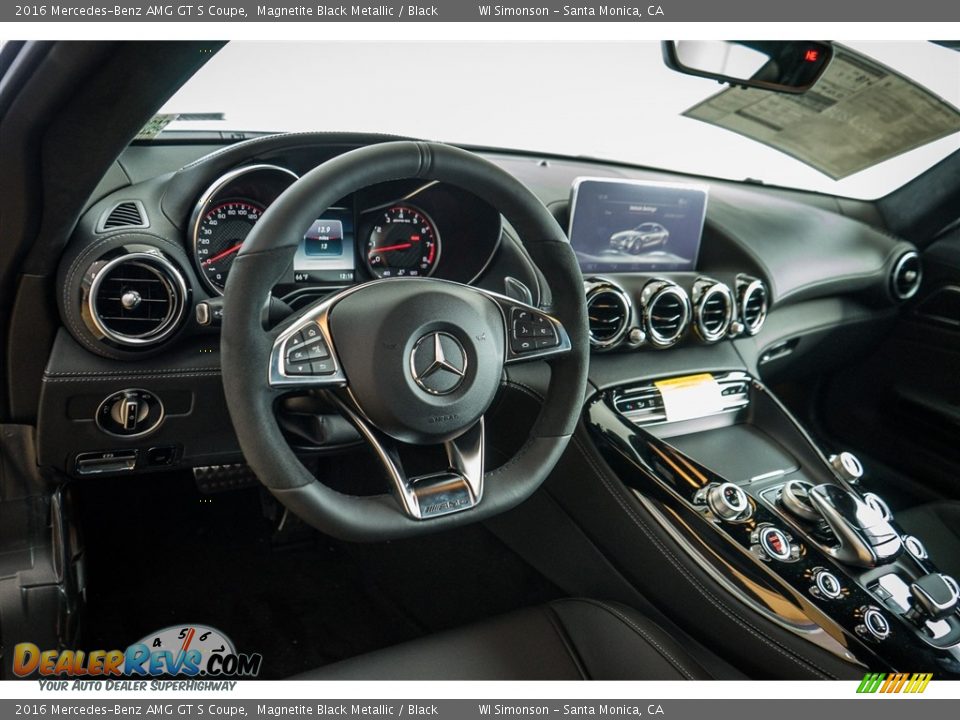 Dashboard of 2016 Mercedes-Benz AMG GT S Coupe Photo #5