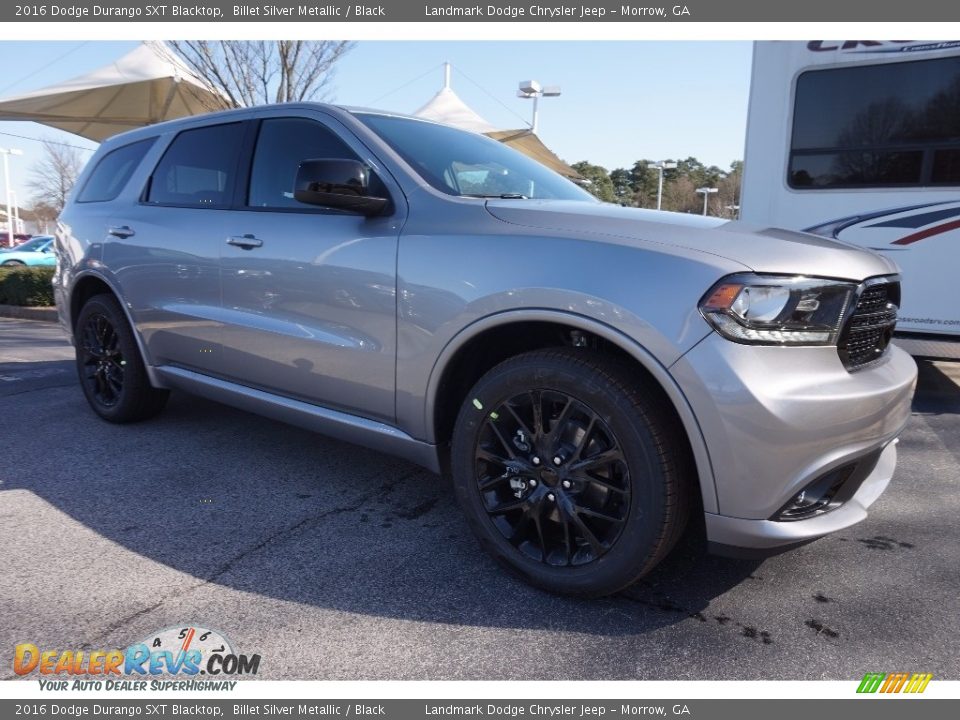 Front 3/4 View of 2016 Dodge Durango SXT Blacktop Photo #4