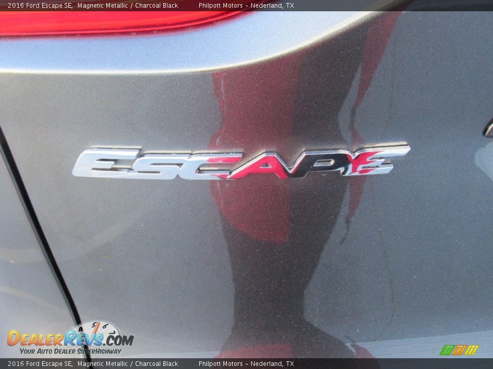 2016 Ford Escape SE Magnetic Metallic / Charcoal Black Photo #13