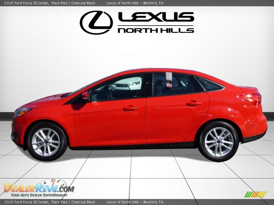 2016 Ford Focus SE Sedan Race Red / Charcoal Black Photo #3
