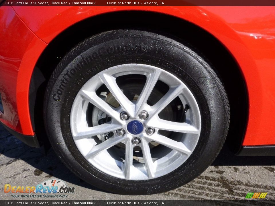 2016 Ford Focus SE Sedan Race Red / Charcoal Black Photo #5