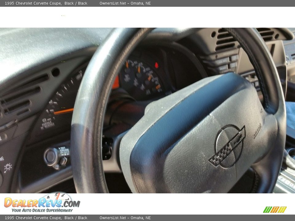 1995 Chevrolet Corvette Coupe Black / Black Photo #7