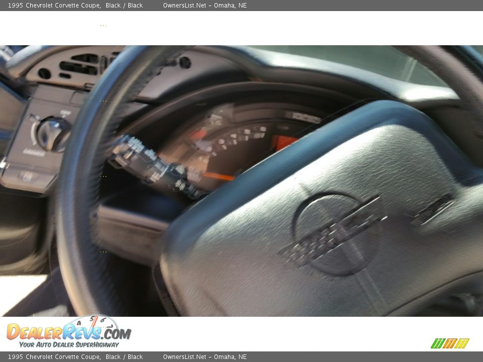 1995 Chevrolet Corvette Coupe Black / Black Photo #9