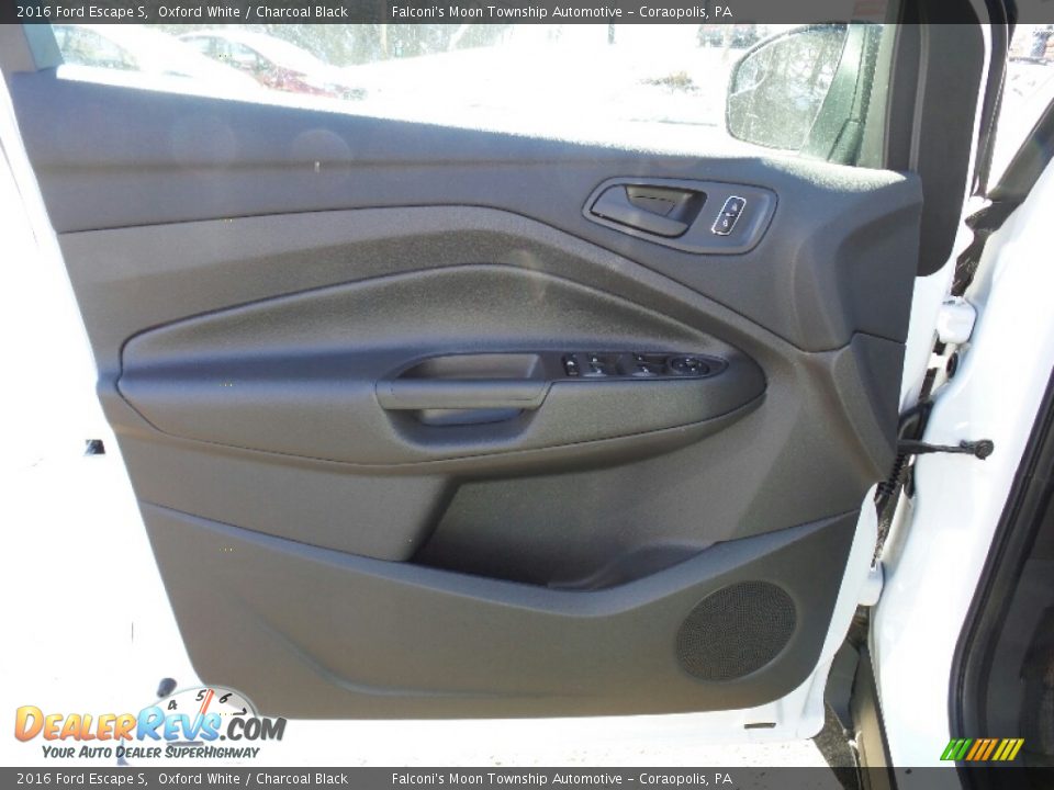 2016 Ford Escape S Oxford White / Charcoal Black Photo #12