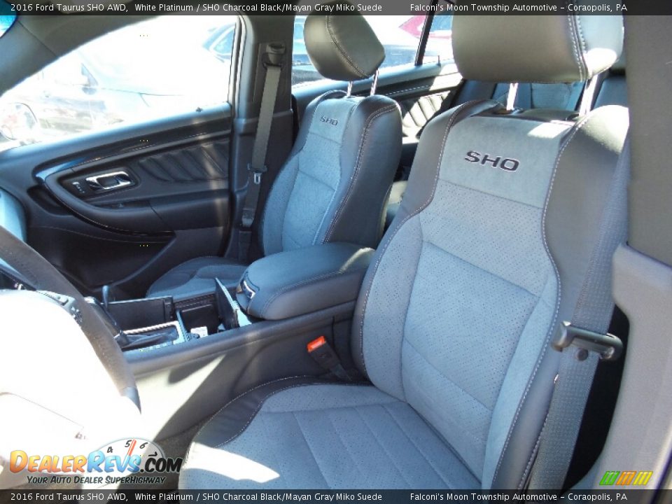 Front Seat of 2016 Ford Taurus SHO AWD Photo #19