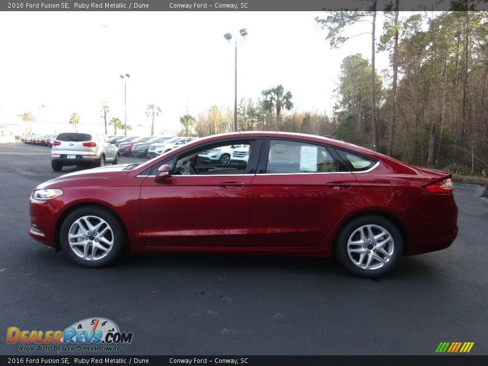 2016 Ford Fusion SE Ruby Red Metallic / Dune Photo #6