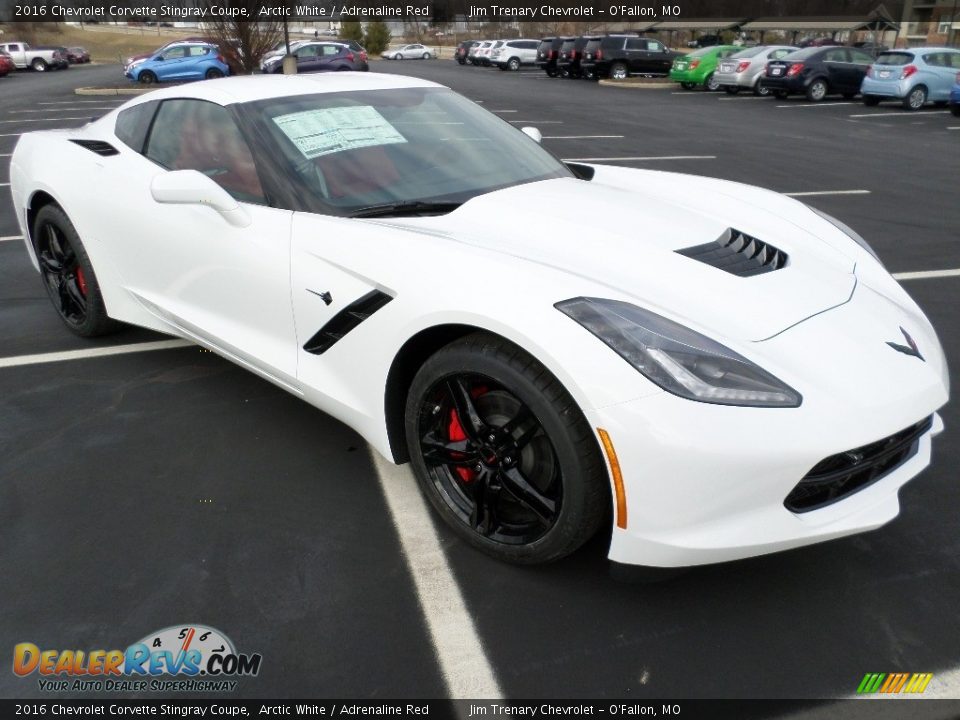 Front 3/4 View of 2016 Chevrolet Corvette Stingray Coupe Photo #8