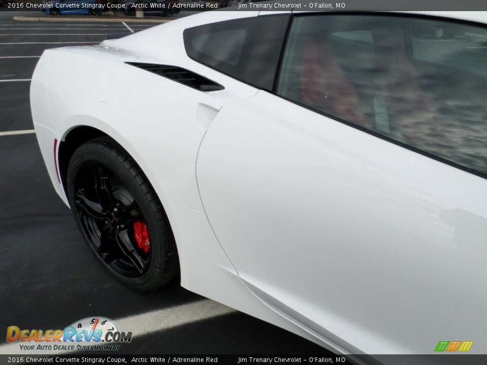 2016 Chevrolet Corvette Stingray Coupe Arctic White / Adrenaline Red Photo #14