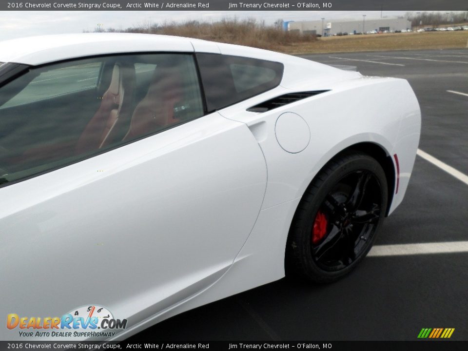 2016 Chevrolet Corvette Stingray Coupe Arctic White / Adrenaline Red Photo #17