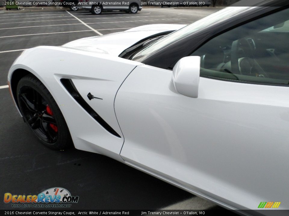 2016 Chevrolet Corvette Stingray Coupe Arctic White / Adrenaline Red Photo #18