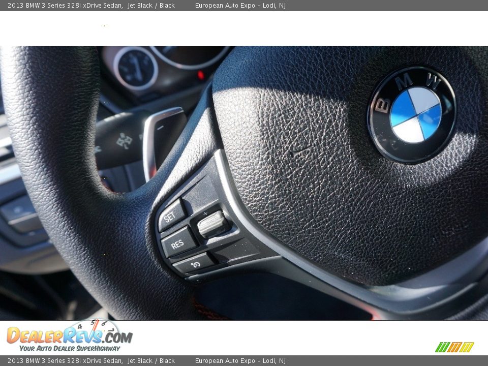 2013 BMW 3 Series 328i xDrive Sedan Jet Black / Black Photo #17