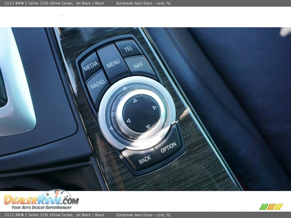 2013 BMW 3 Series 328i xDrive Sedan Jet Black / Black Photo #25