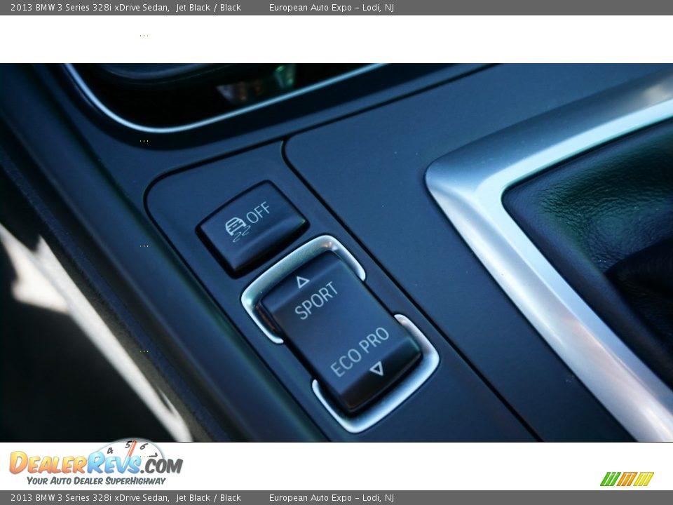 2013 BMW 3 Series 328i xDrive Sedan Jet Black / Black Photo #26