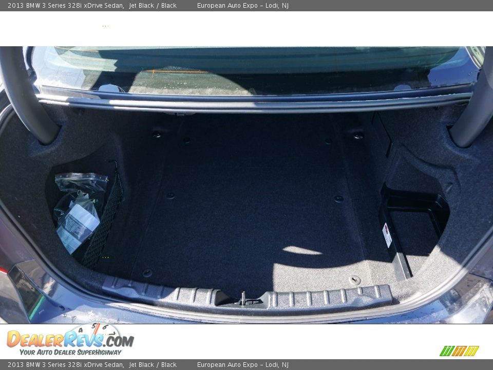 2013 BMW 3 Series 328i xDrive Sedan Jet Black / Black Photo #30
