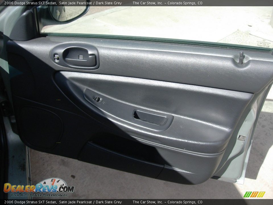 2006 Dodge Stratus SXT Sedan Satin Jade Pearlcoat / Dark Slate Grey Photo #16