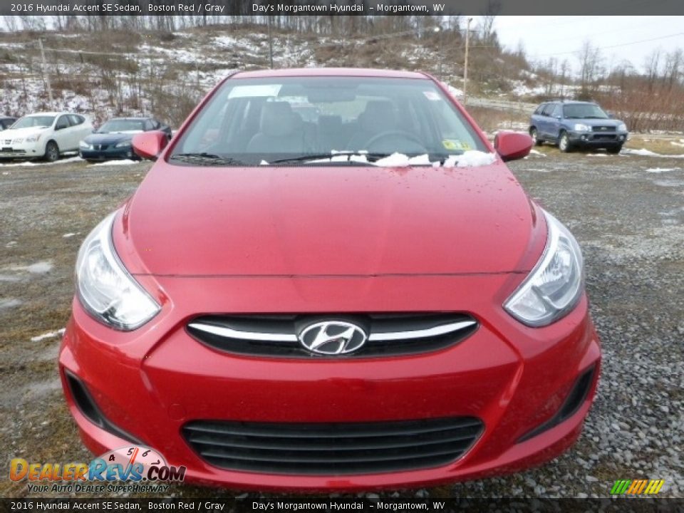 2016 Hyundai Accent SE Sedan Boston Red / Gray Photo #12