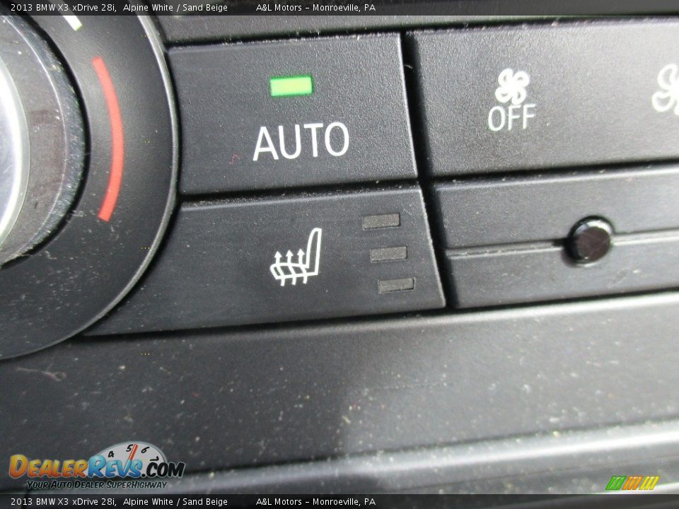 2013 BMW X3 xDrive 28i Alpine White / Sand Beige Photo #18
