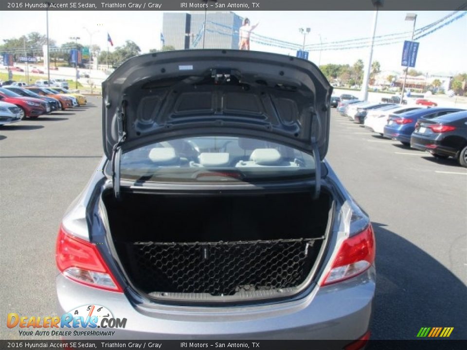 2016 Hyundai Accent SE Sedan Triathlon Gray / Gray Photo #9