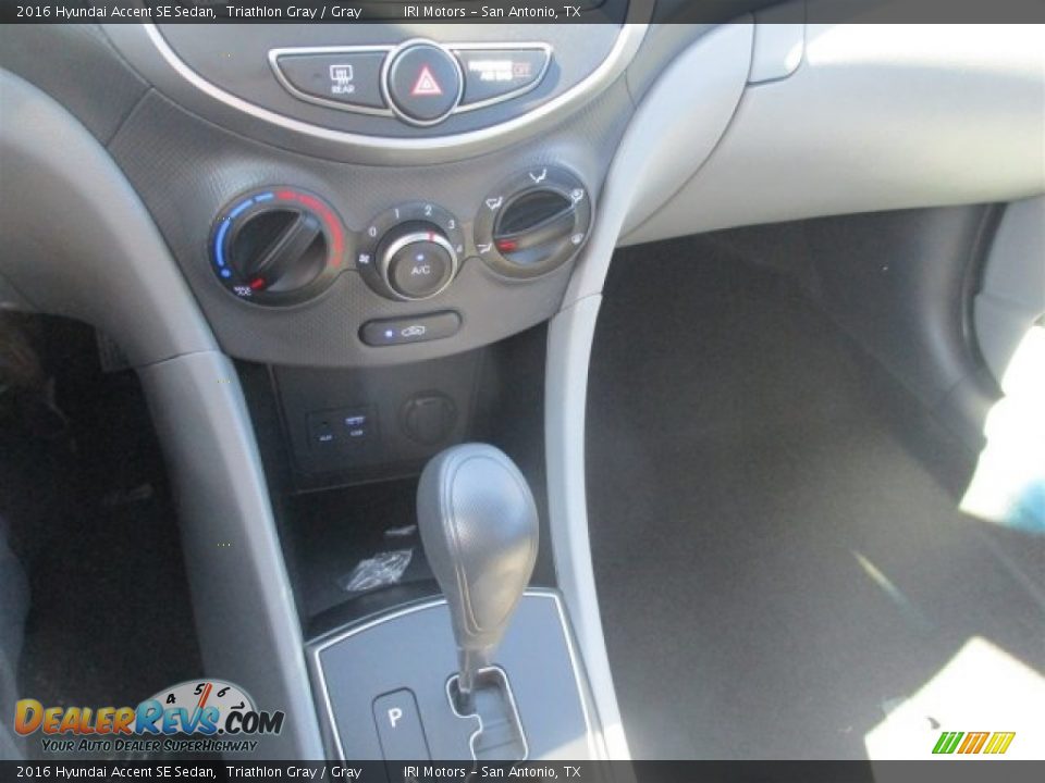 2016 Hyundai Accent SE Sedan Triathlon Gray / Gray Photo #12