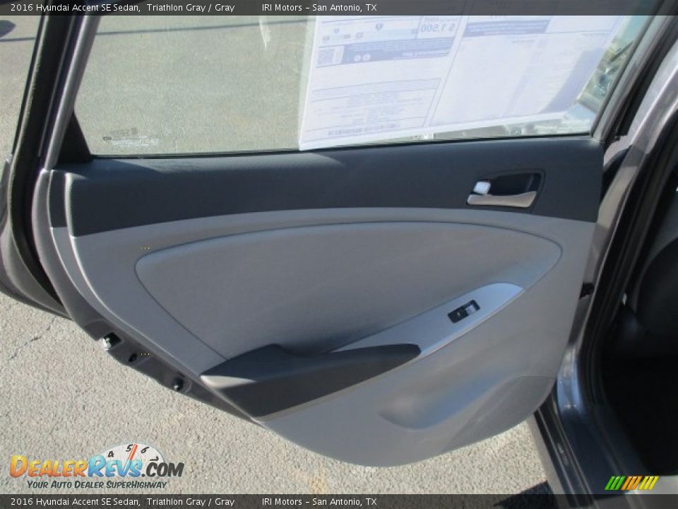 2016 Hyundai Accent SE Sedan Triathlon Gray / Gray Photo #13