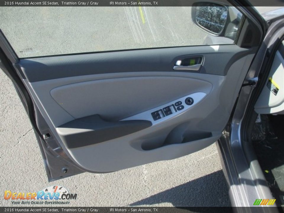 2016 Hyundai Accent SE Sedan Triathlon Gray / Gray Photo #20