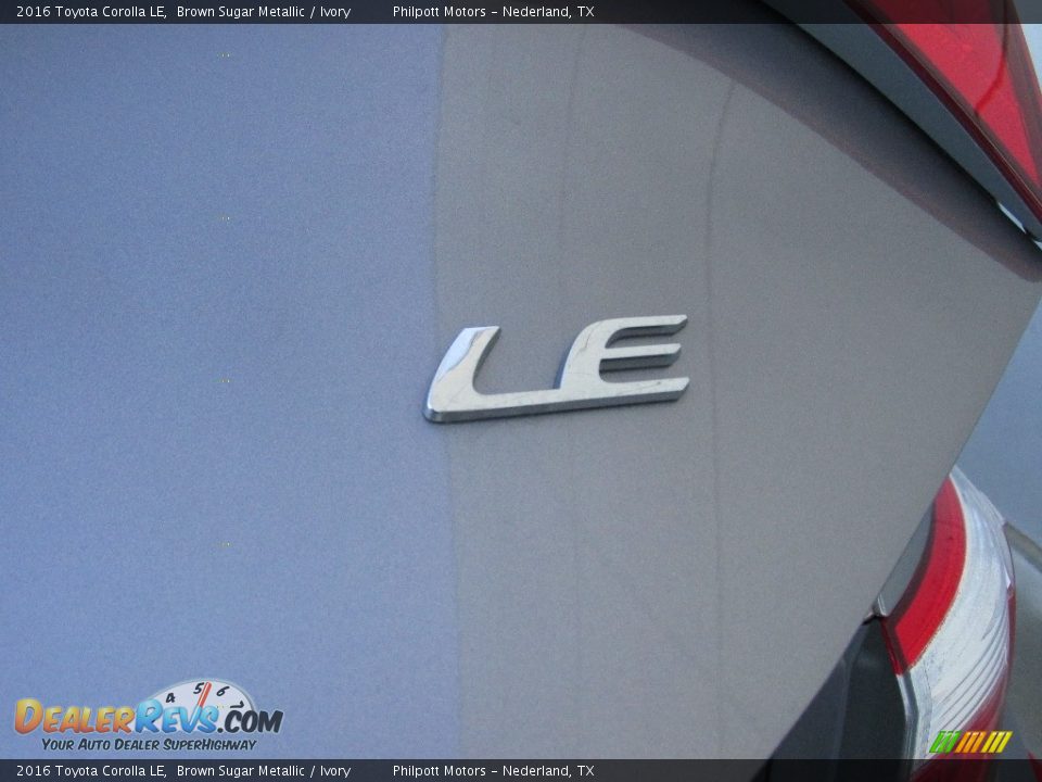 2016 Toyota Corolla LE Brown Sugar Metallic / Ivory Photo #15