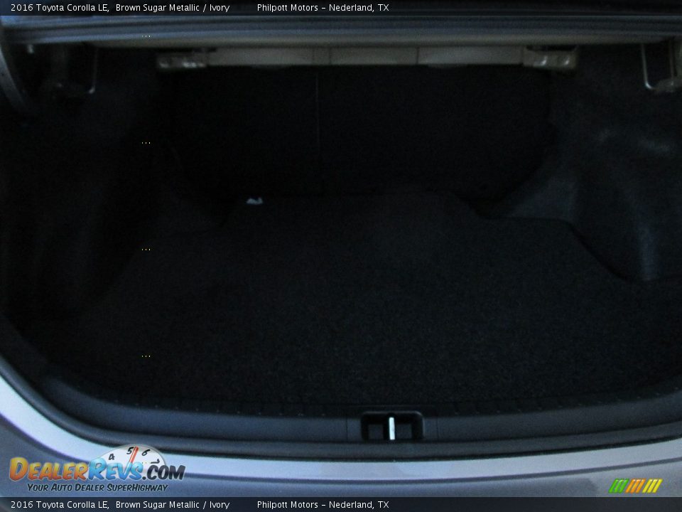2016 Toyota Corolla LE Brown Sugar Metallic / Ivory Photo #16