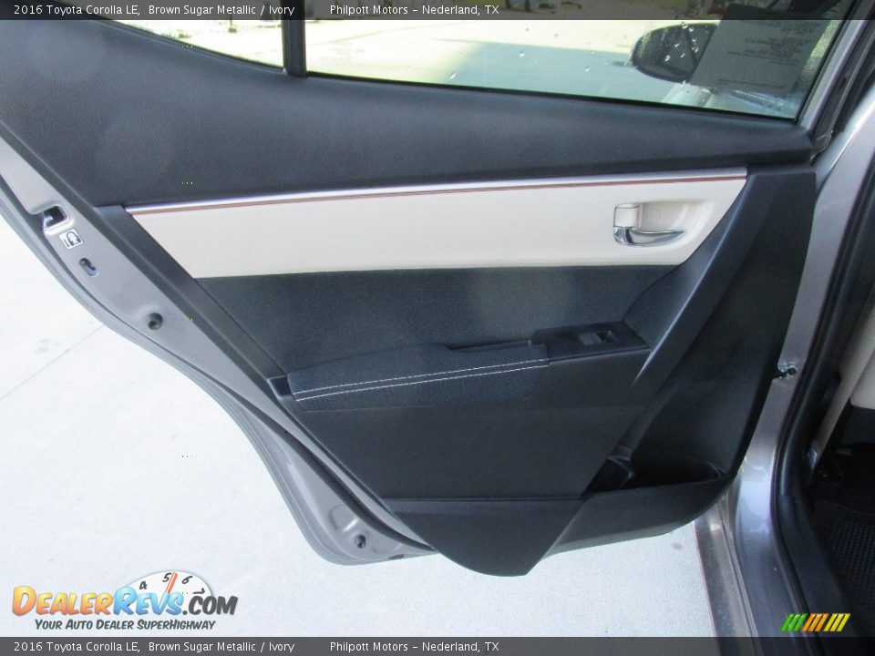 2016 Toyota Corolla LE Brown Sugar Metallic / Ivory Photo #18