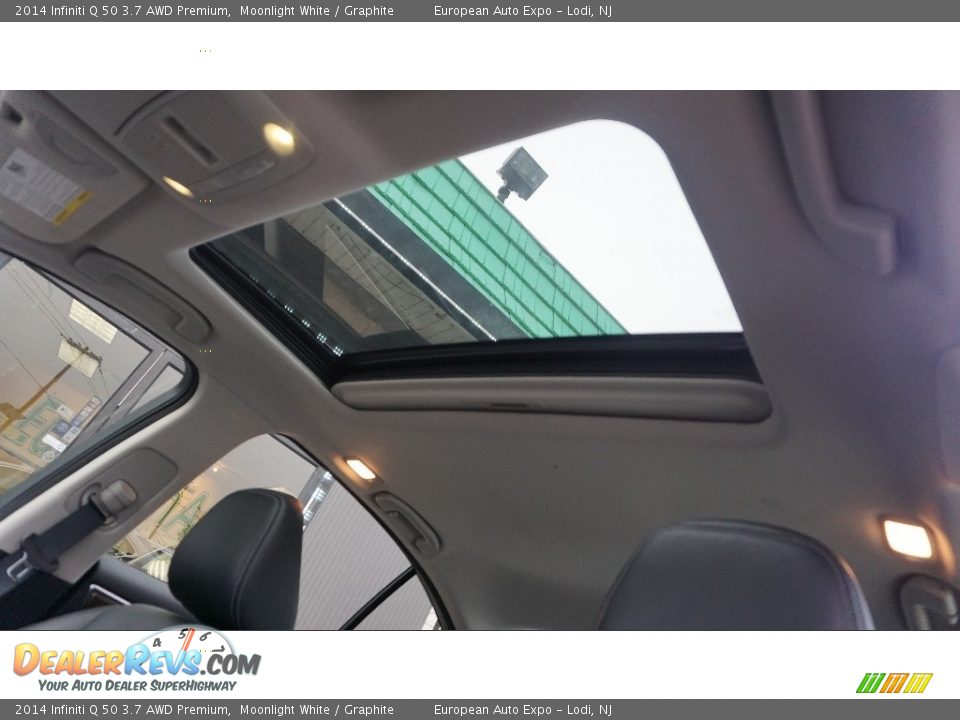2014 Infiniti Q 50 3.7 AWD Premium Moonlight White / Graphite Photo #30