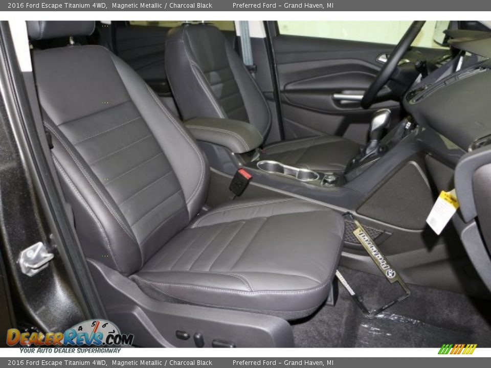 2016 Ford Escape Titanium 4WD Magnetic Metallic / Charcoal Black Photo #10