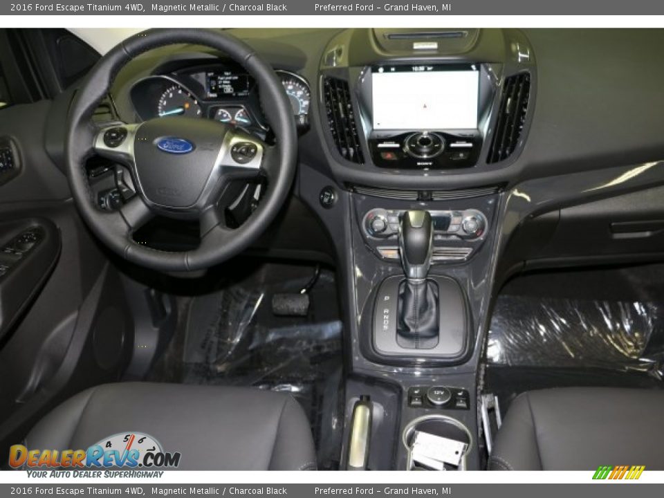 2016 Ford Escape Titanium 4WD Magnetic Metallic / Charcoal Black Photo #11