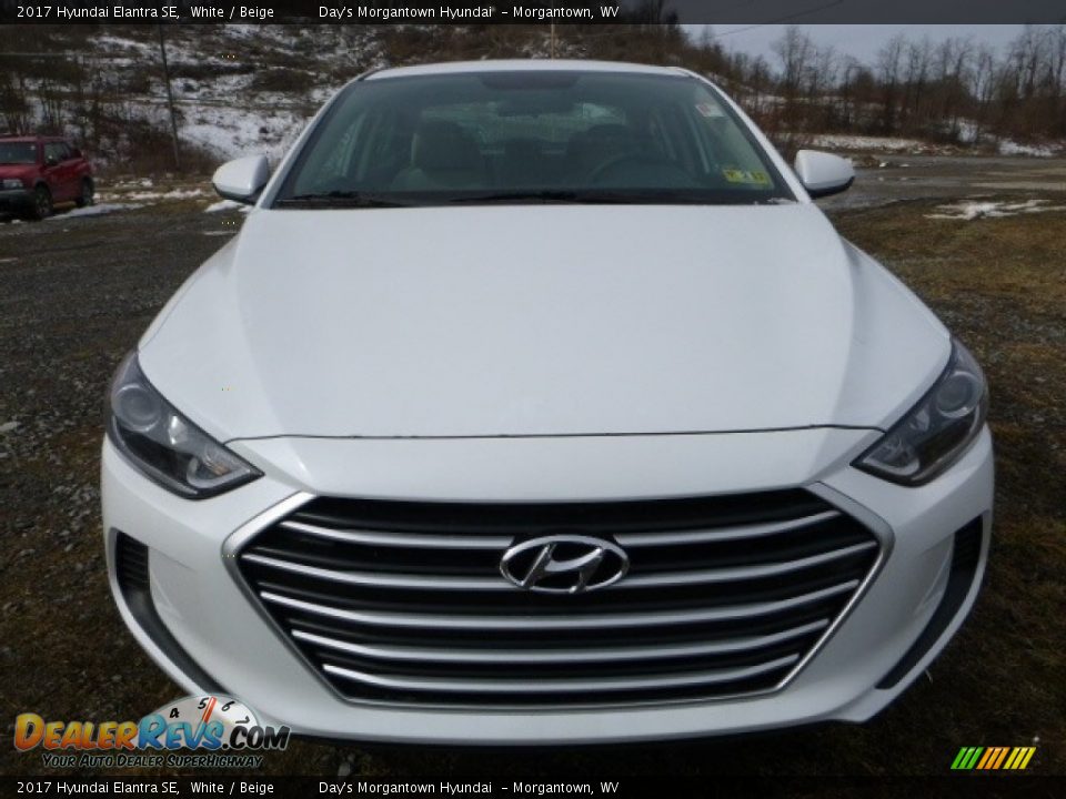 2017 Hyundai Elantra SE White / Beige Photo #11