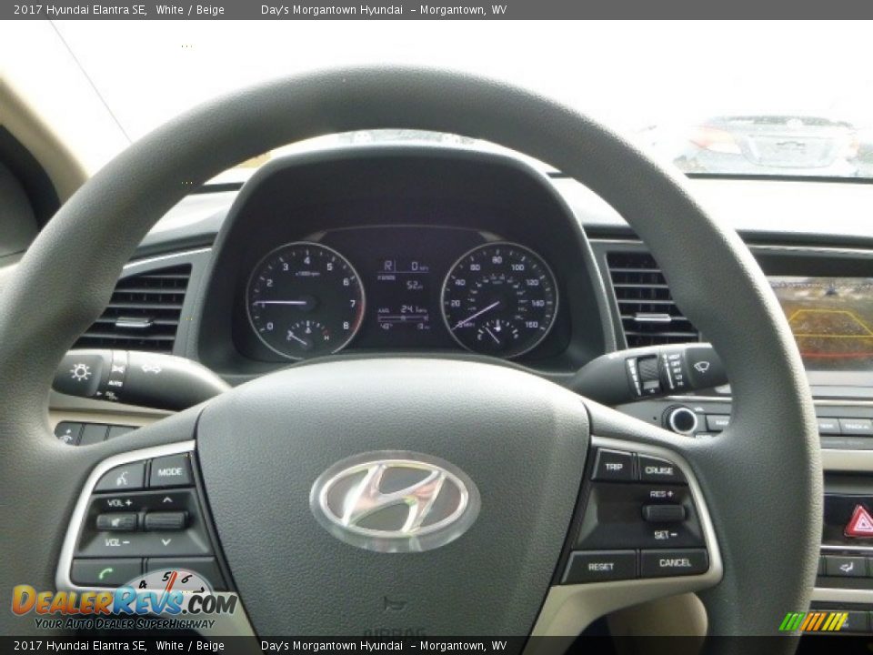 2017 Hyundai Elantra SE White / Beige Photo #17