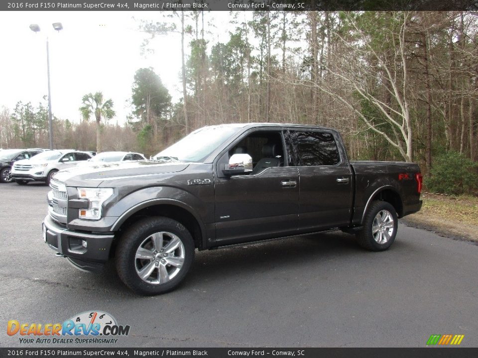 Front 3/4 View of 2016 Ford F150 Platinum SuperCrew 4x4 Photo #11