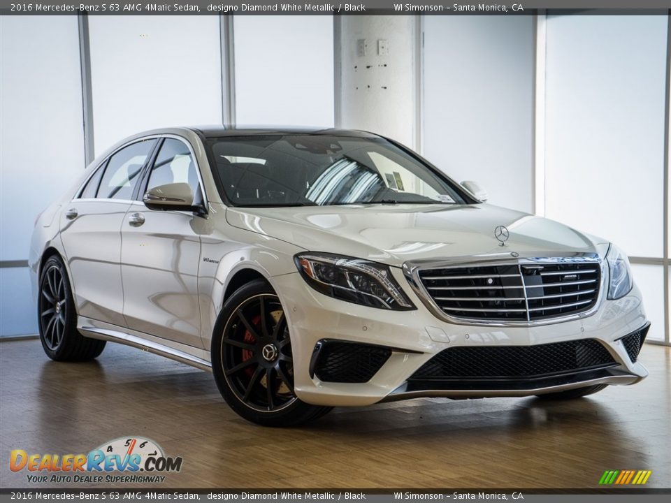 Front 3/4 View of 2016 Mercedes-Benz S 63 AMG 4Matic Sedan Photo #12
