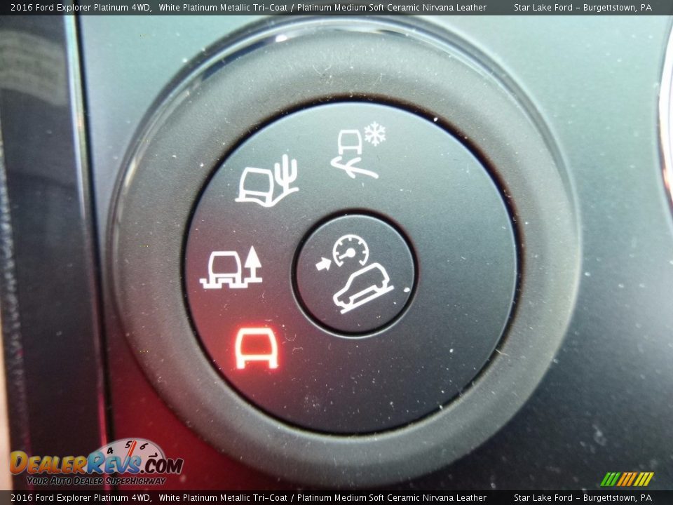 2016 Ford Explorer Platinum 4WD White Platinum Metallic Tri-Coat / Platinum Medium Soft Ceramic Nirvana Leather Photo #17