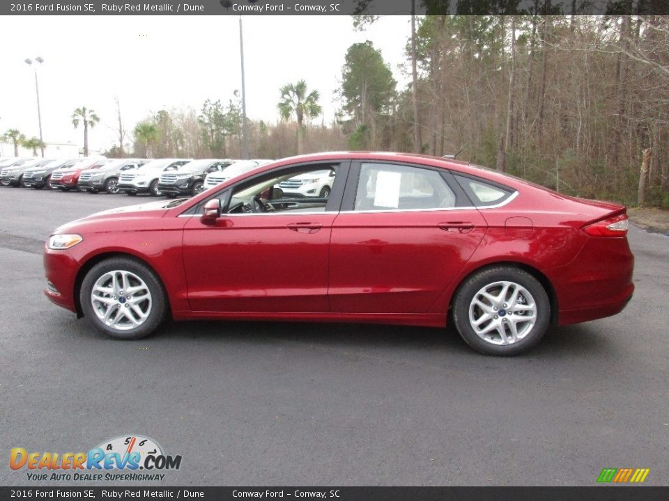 2016 Ford Fusion SE Ruby Red Metallic / Dune Photo #7