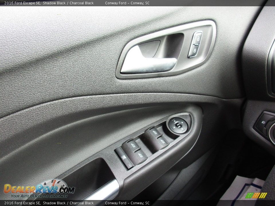 2016 Ford Escape SE Shadow Black / Charcoal Black Photo #30