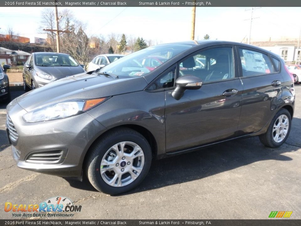 2016 Ford Fiesta SE Hatchback Magnetic Metallic / Charcoal Black Photo #5