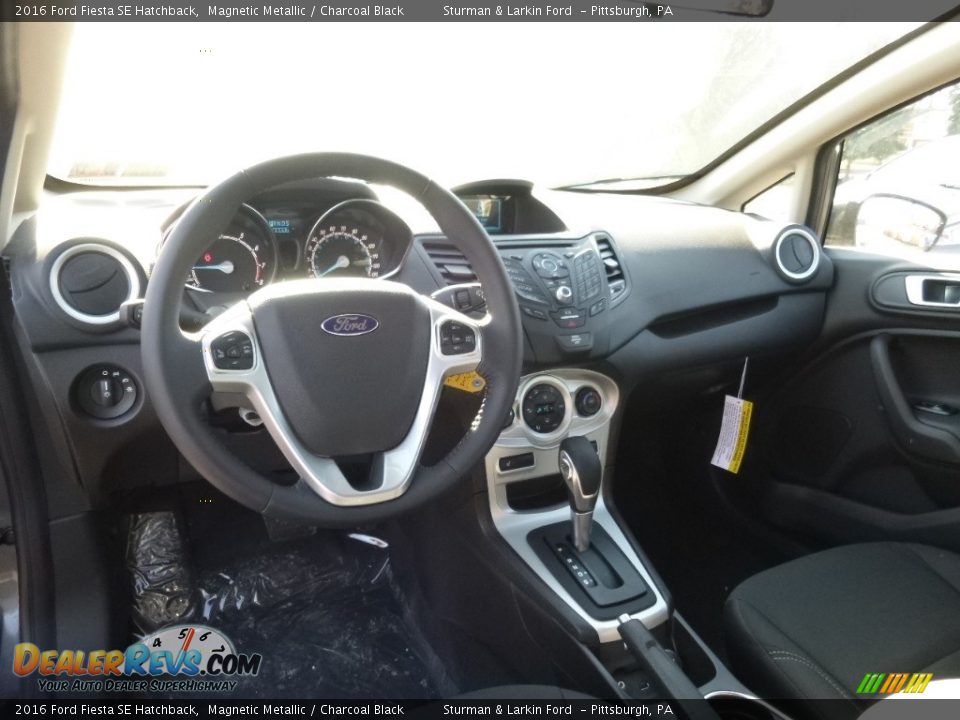2016 Ford Fiesta SE Hatchback Magnetic Metallic / Charcoal Black Photo #9