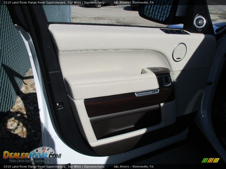 2016 Land Rover Range Rover Supercharged Fuji White / Espresso/Ivory Photo #10