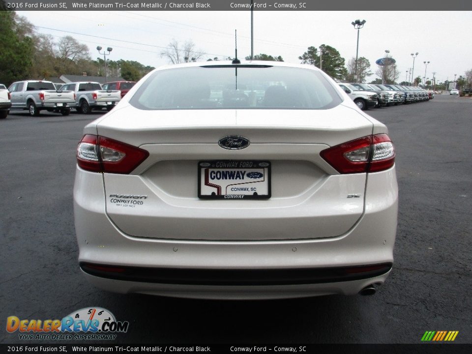 2016 Ford Fusion SE White Platinum Tri-Coat Metallic / Charcoal Black Photo #4