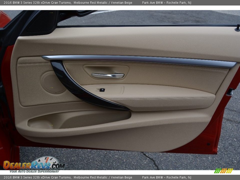 Door Panel of 2016 BMW 3 Series 328i xDrive Gran Turismo Photo #26