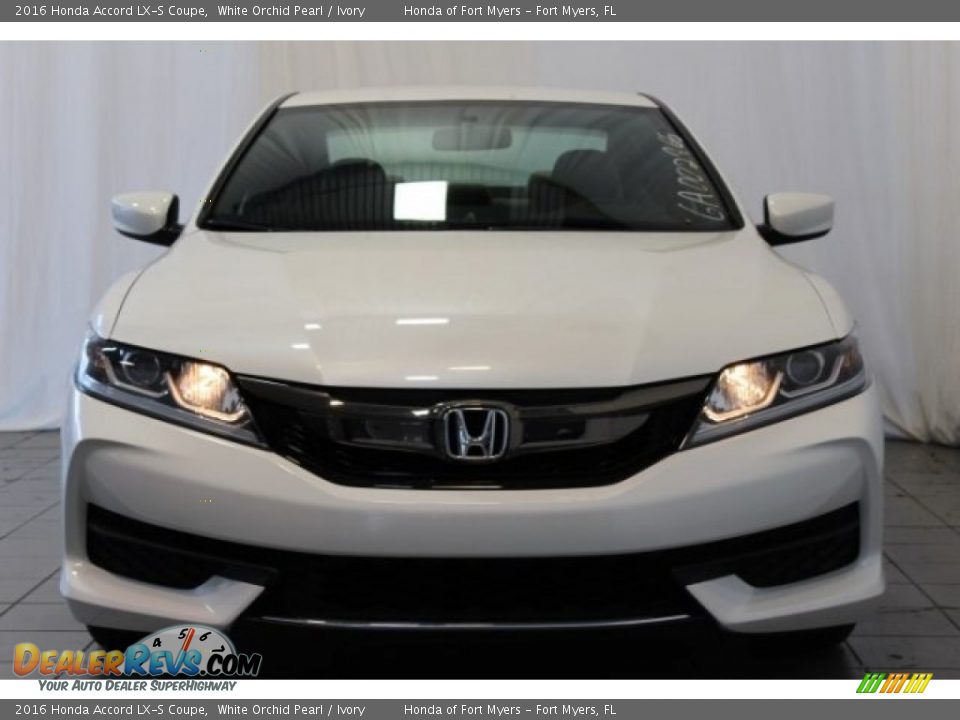 2016 Honda Accord LX-S Coupe White Orchid Pearl / Ivory Photo #4