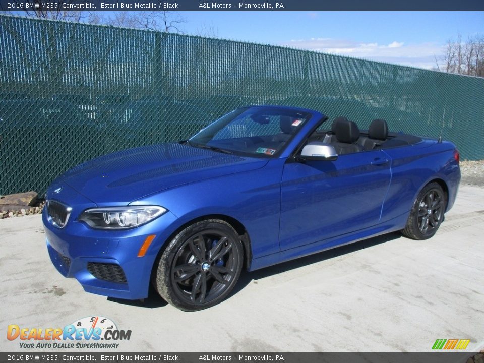 Front 3/4 View of 2016 BMW M235i Convertible Photo #9