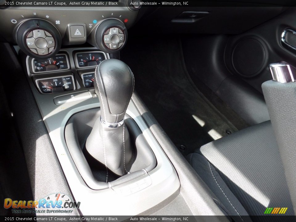 2015 Chevrolet Camaro LT Coupe Shifter Photo #18