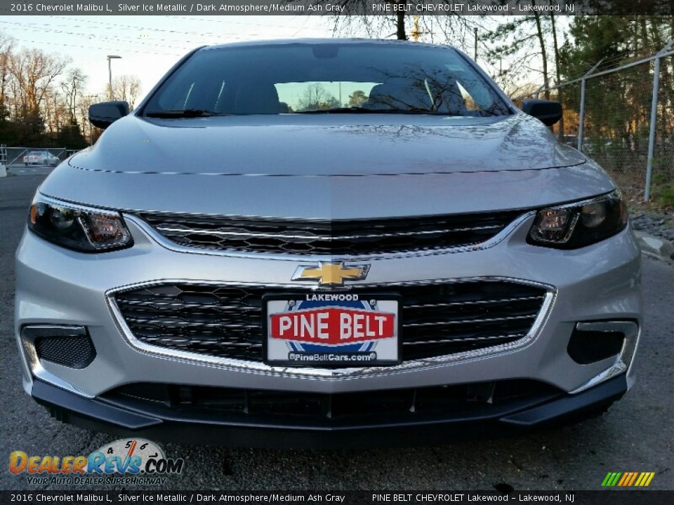 2016 Chevrolet Malibu L Silver Ice Metallic / Dark Atmosphere/Medium Ash Gray Photo #2