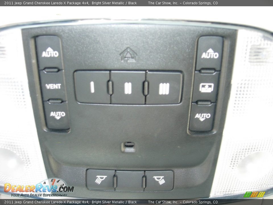 2011 Jeep Grand Cherokee Laredo X Package 4x4 Bright Silver Metallic / Black Photo #22