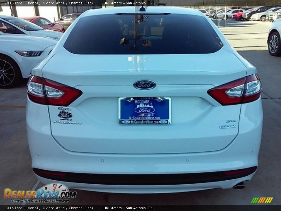 2016 Ford Fusion SE Oxford White / Charcoal Black Photo #9