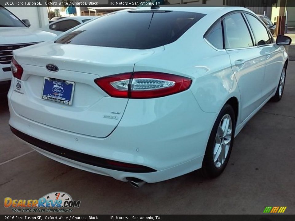 2016 Ford Fusion SE Oxford White / Charcoal Black Photo #10